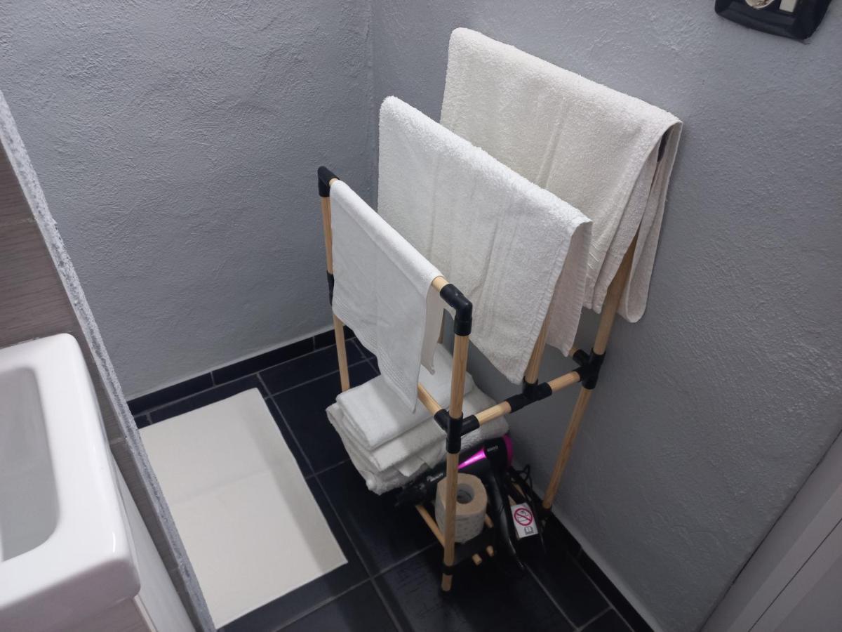 House Il Quadrifoglio Airport Fontanarossa Bed & Breakfast Catania Bagian luar foto