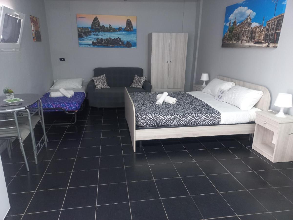 House Il Quadrifoglio Airport Fontanarossa Bed & Breakfast Catania Bagian luar foto